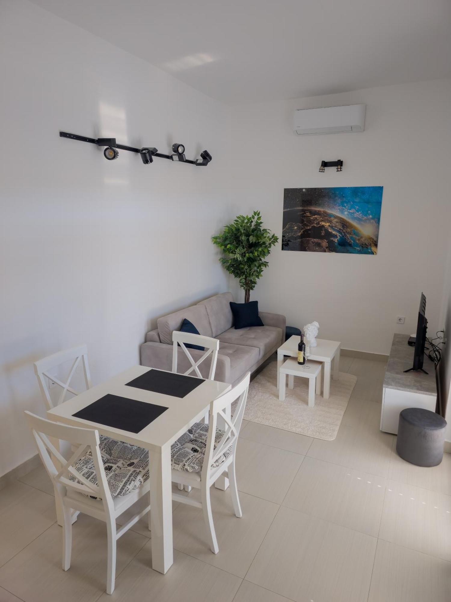 Boulevard Apartments Котор Екстериор снимка