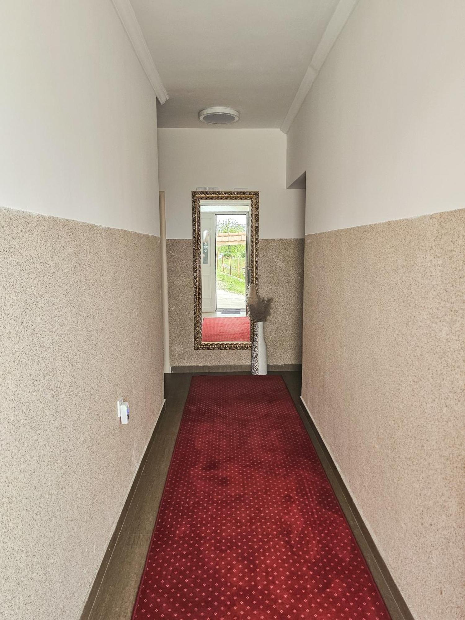 Boulevard Apartments Котор Екстериор снимка
